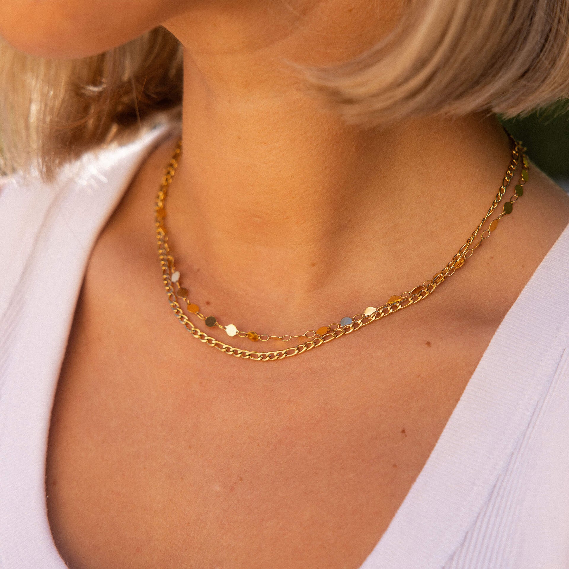 Basic Ketten Set von PURELEI, zwei vergoldete Edelstahlketten in zartem Layering-Design, elegant und zeitlos.