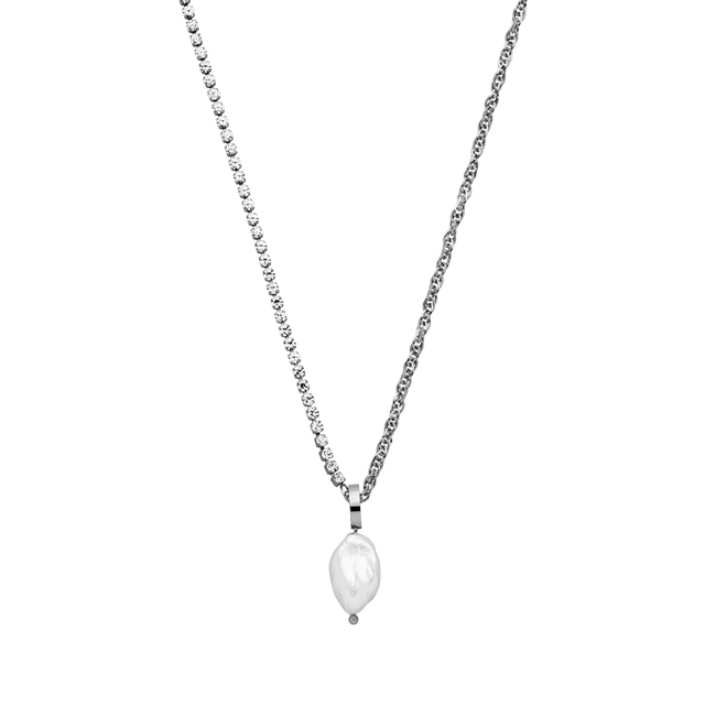 PURELEI Elua Kette in Silber mit schimmernder Keshi-Perle und Zirkonia, elegant und nickelfrei getragen.