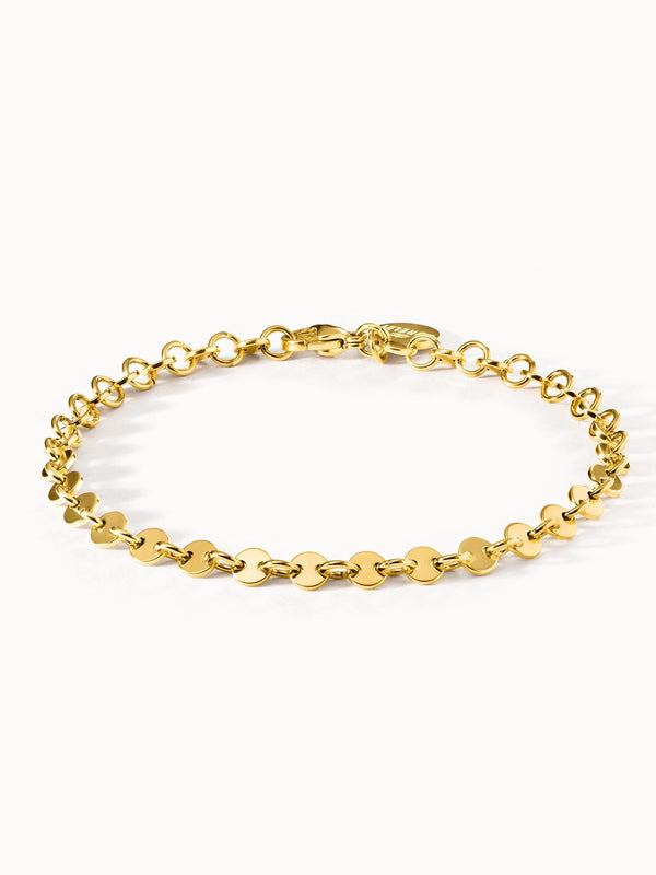 Goldenes Armband mit runden Elementen, elegant und zeitlos, von PURELEI.