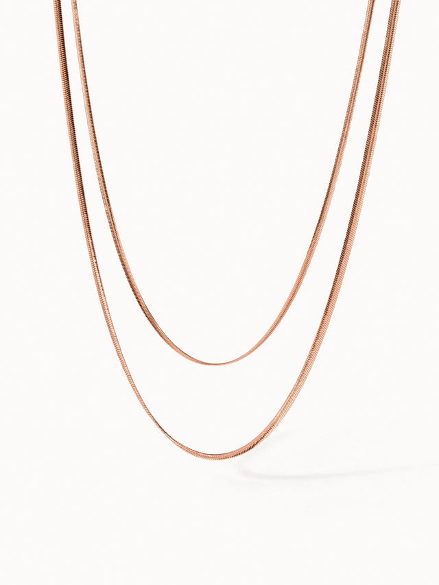 Zarte Roségold-Halskette von PURELEI mit eleganter, geschmeidiger Struktur