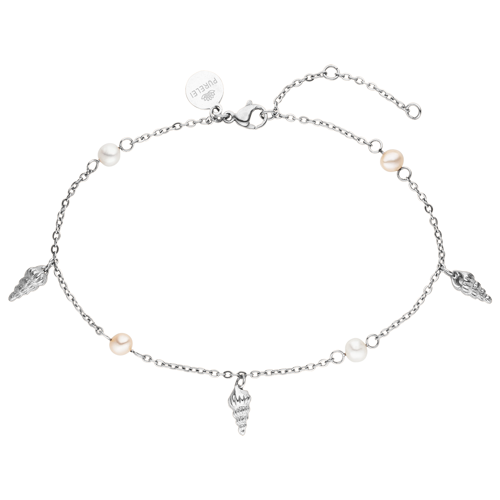 PURELEI Akala Fusskettchen in Silber mit Muschelanhängern und Süßwasserperlen, elegant und feminin.