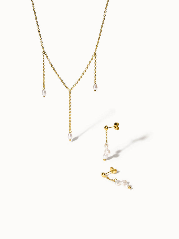 PURELEI Mahina Club Purely Halskette und Ohrringe aus vergoldetem Edelstahl mit natürlichen Süßwasserperlen, elegant und feminin.