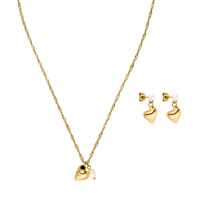 Goldene Kette mit Muschel-Anhänger und passenden Ohrringen von PURELEI, elegant und verspielt.
