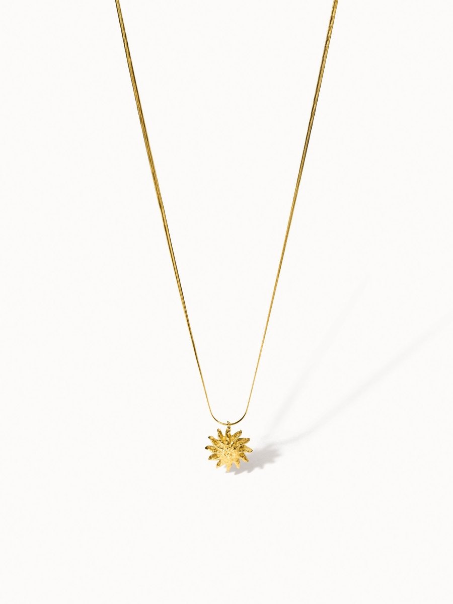 files/iconic-sun-necklace-25311-necklace-iconic-sun-14k-gold-3409686.jpg